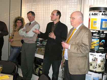 Zum Vergrößern bitte klicken! Zum Vergrößern bitte klicken!